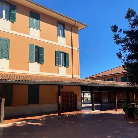 Хостел Religiosa Via Francigena Веллетри